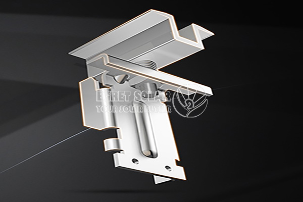Egret Solar svela il nuovo sistema di montaggio con design per morsetti